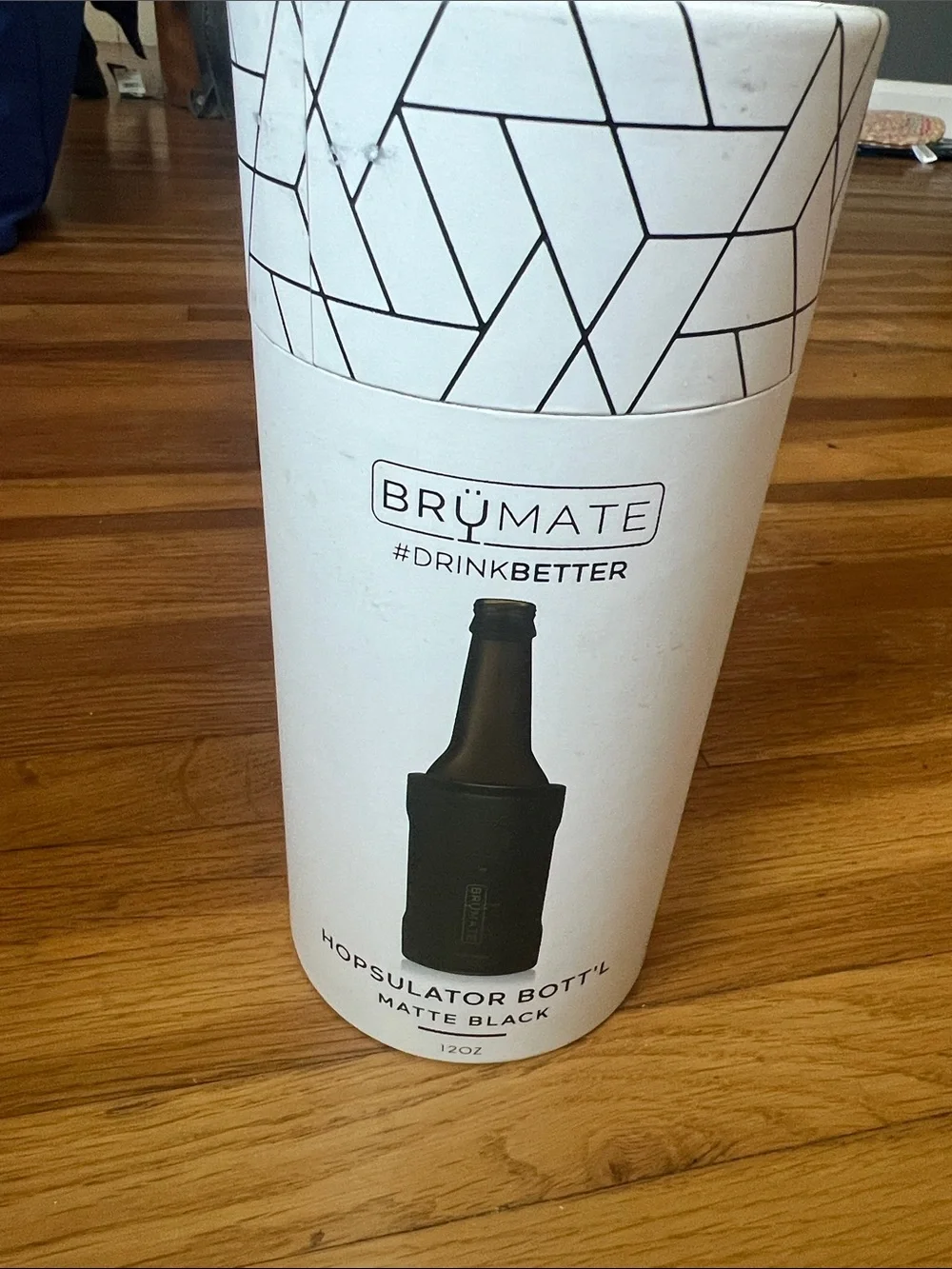 BrüMate Insulated Bottle Sleeve in matte Black